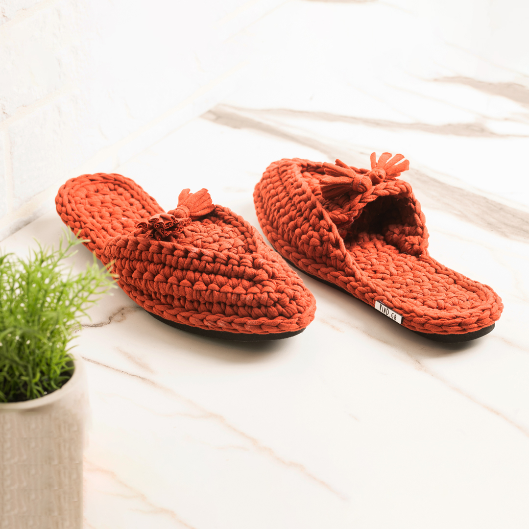 Πλεκτά Σανδάλια: Η Τέχνη της Χειροποίητης Κομψότητας